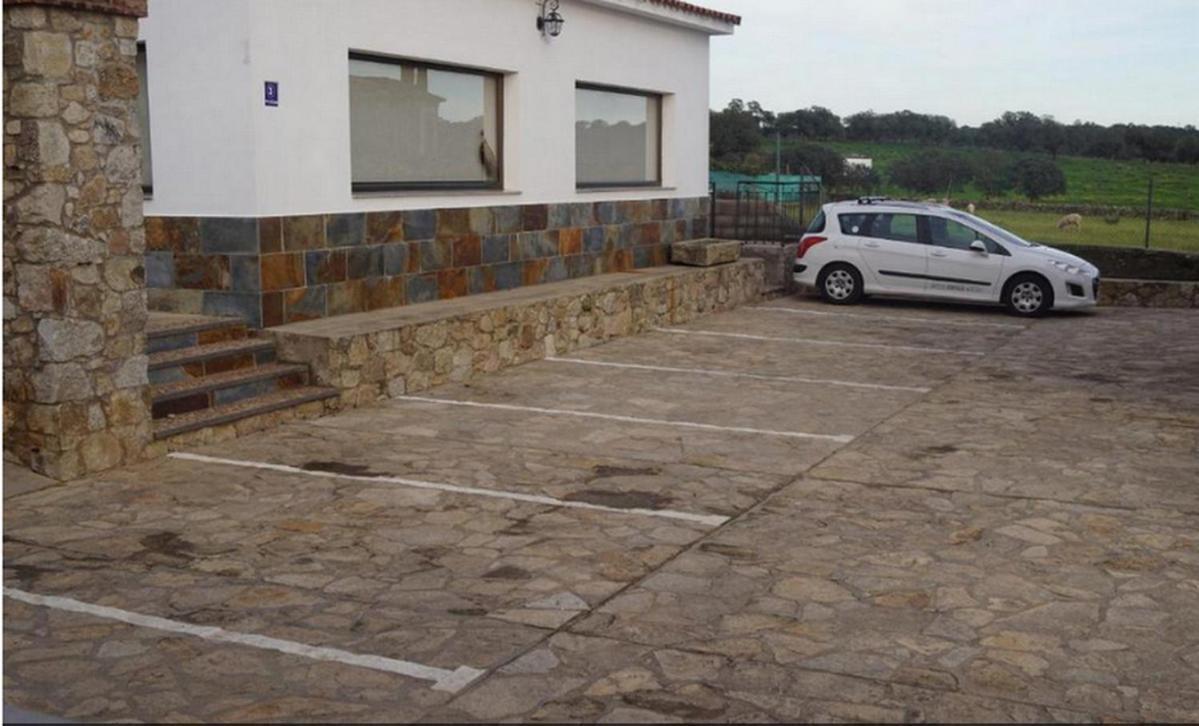 Apartamento Loft La Encina Torrejón el Rubio Exterior foto