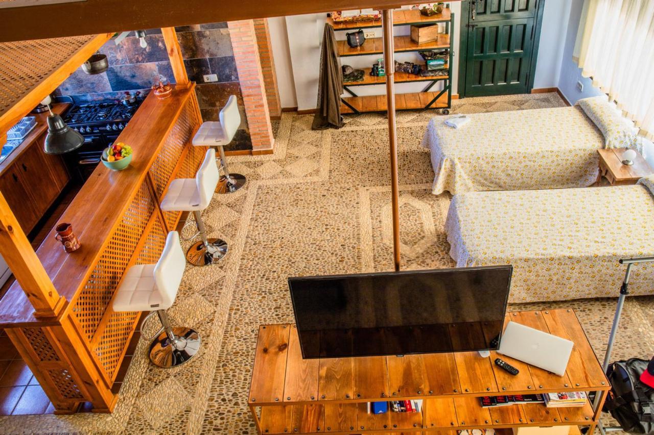 Apartamento Loft La Encina Torrejón el Rubio Exterior foto